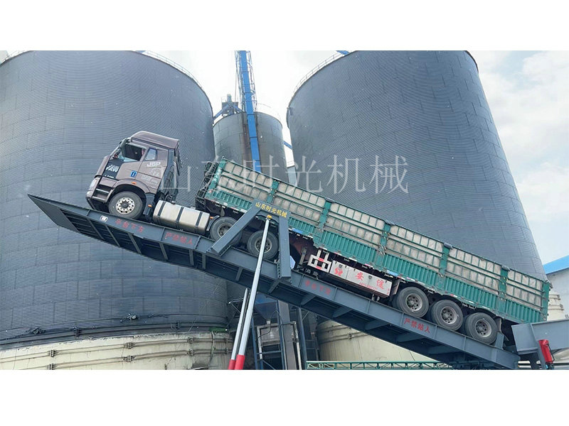 液压翻板卸车机